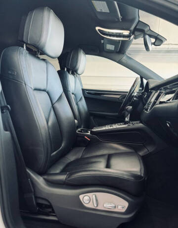 2015 Porsche Macan S