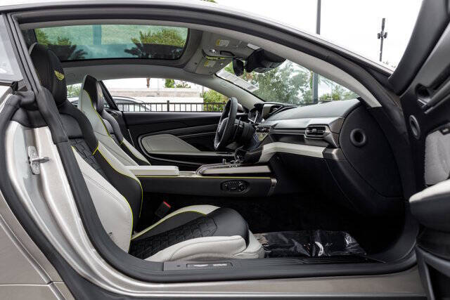 2025 Aston Martin Vanquish