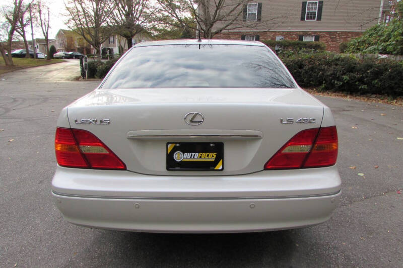 2003 Lexus LS 430 photo 5