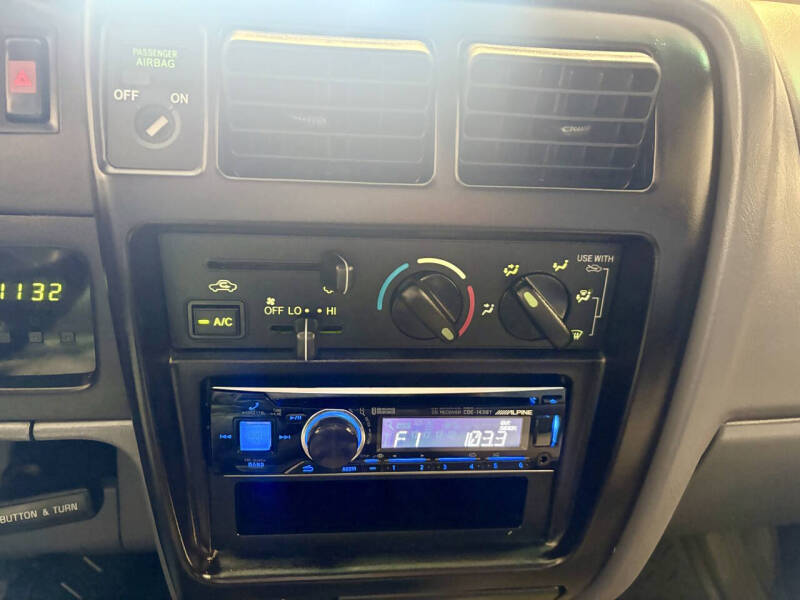 2000 Toyota Tacoma SR5