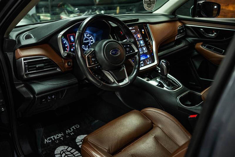 2022 Subaru Outback Touring XT