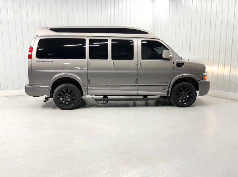 2022 Chevrolet Express 2500