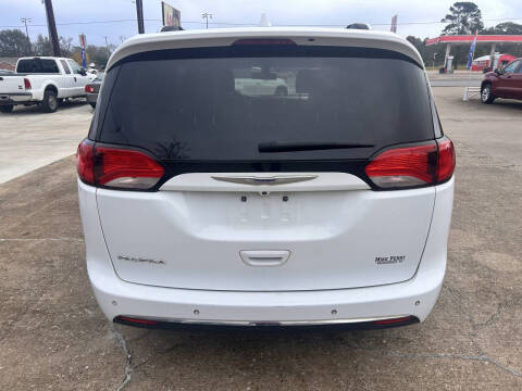 2019 Chrysler Pacifica Touring L