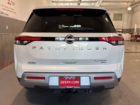 2025 Nissan Pathfinder Platinum