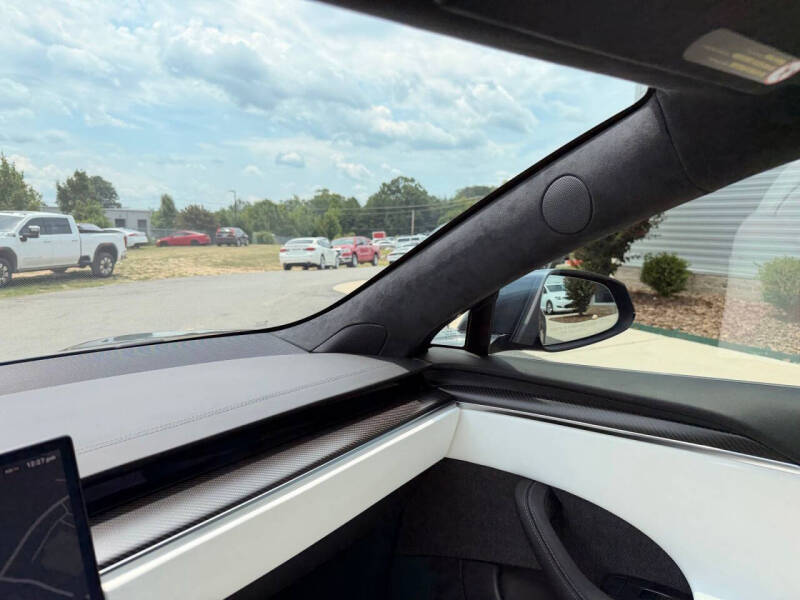 2022 Tesla Model S Plaid