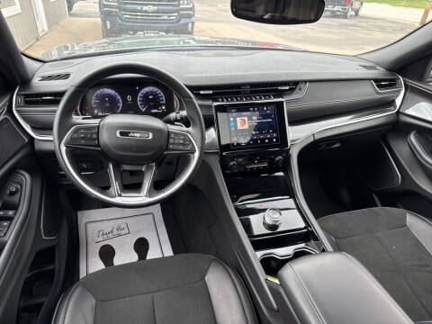 2022 Jeep Grand Cherokee L Altitude