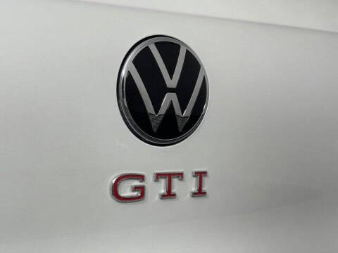 2025 Volkswagen Golf GTI SE