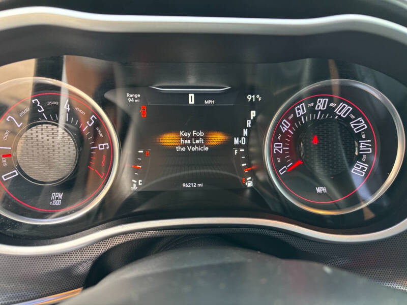 2017 Dodge Challenger SXT