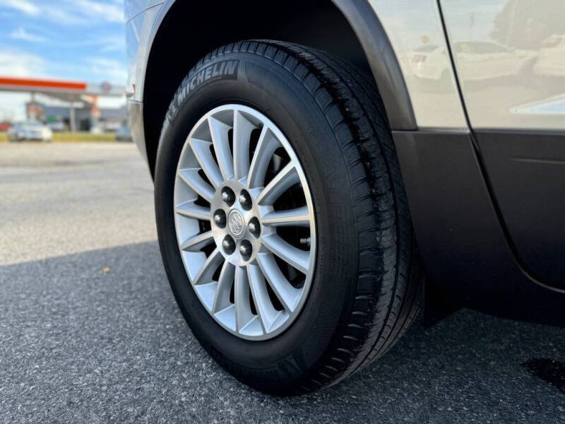 2008 Buick Enclave CXL photo 15