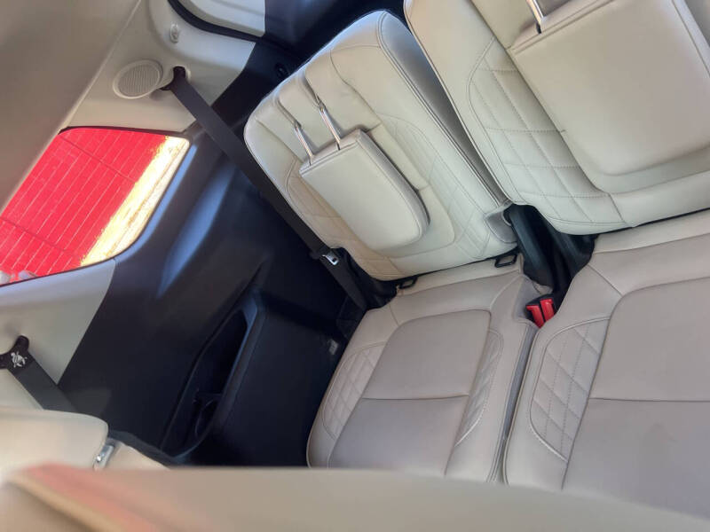 2016 Ford Explorer Platinum