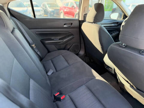 2022 Nissan Altima 2.5 SV