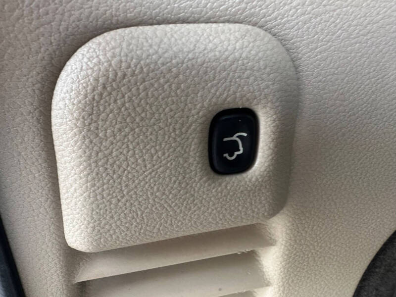 2011 Jeep Grand Cherokee Overland