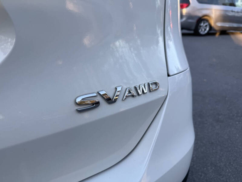 2016 Nissan Rogue SV