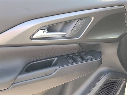 2026 Chevrolet Equinox EV LT 1