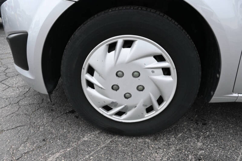 2013 Chevrolet Sonic LS Auto