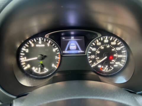 2016 Nissan Altima 2.5 SR