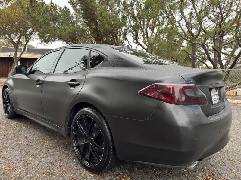 2014 Infiniti Q70 3.7