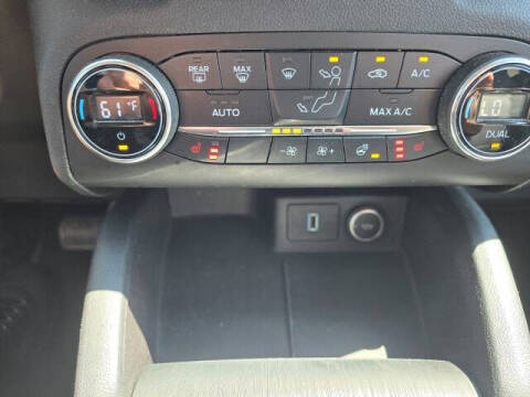 2020 Ford Escape Hybrid Titanium