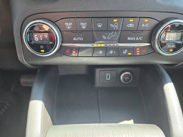 2020 Ford Escape Hybrid Titanium