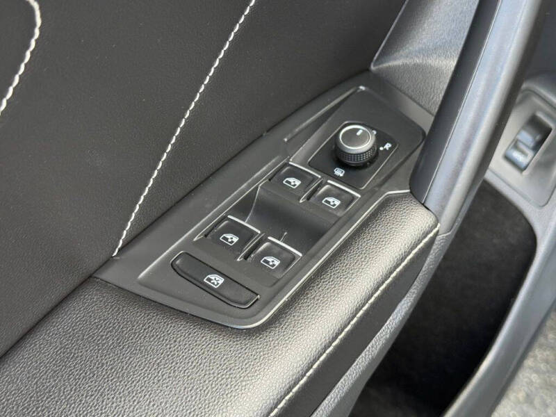 2022 Volkswagen Tiguan SE 4Motion