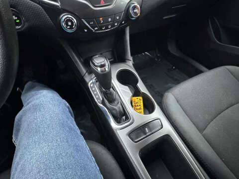 2017 Chevrolet Cruze LT Auto