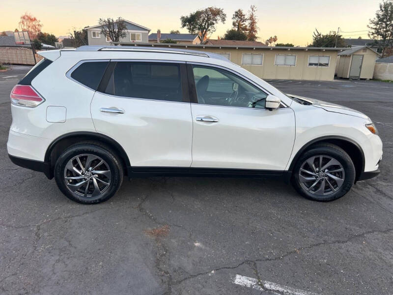 2016 Nissan Rogue SL