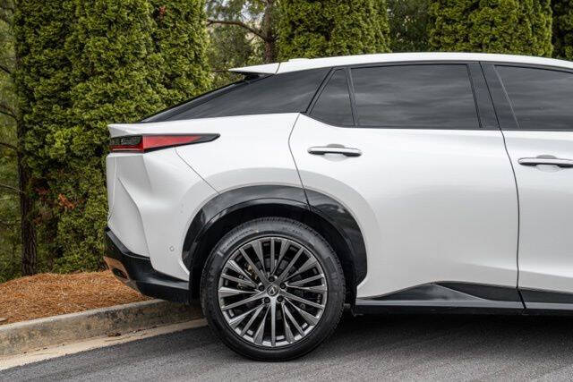 2023 Lexus RZ 450e Luxury