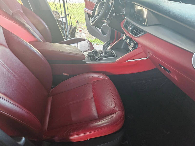 2018 Alfa Romeo Stelvio Sport