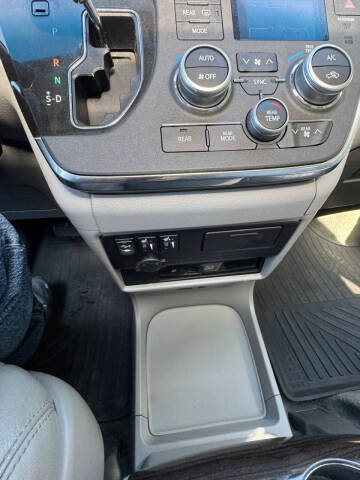 2017 Toyota Sienna