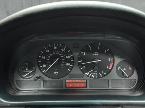 2000 BMW 5 Series 528i
