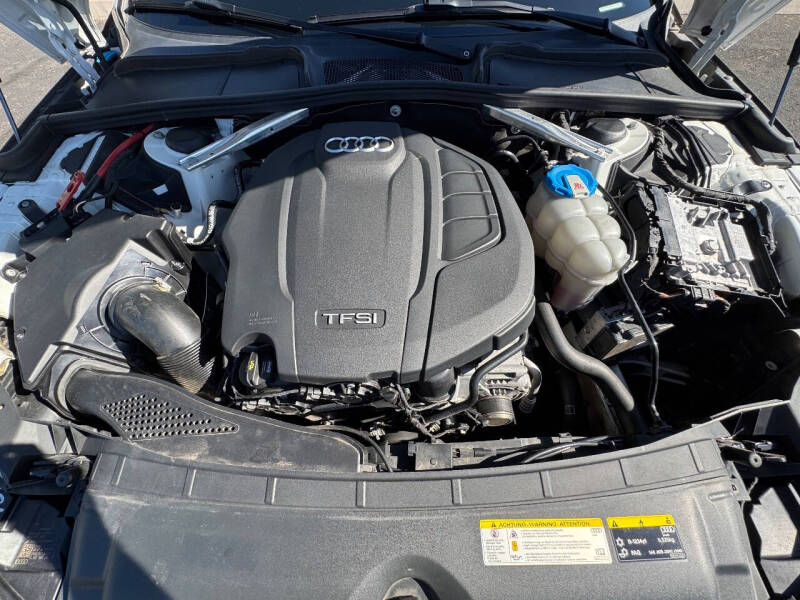 2019 Audi A4 quattro Premium Plus 45 TFSI