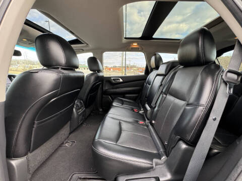 2015 Nissan Pathfinder Platinum