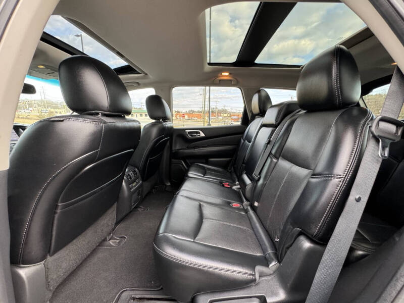 2015 Nissan Pathfinder Platinum