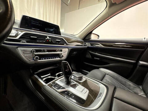 2018 BMW 7 Series 750i