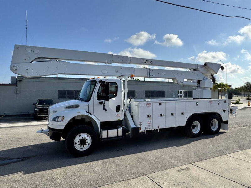 2017 Freightliner M2 106