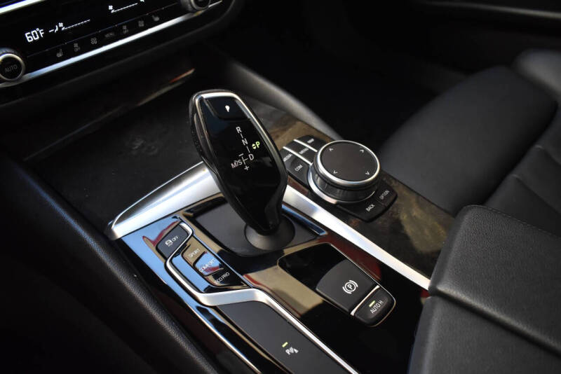 2020 BMW 5 Series 530i