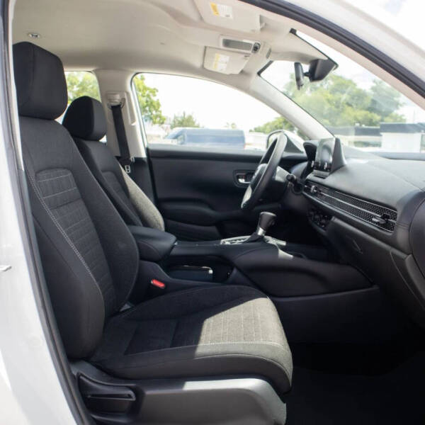 2024 Honda HR-V LX