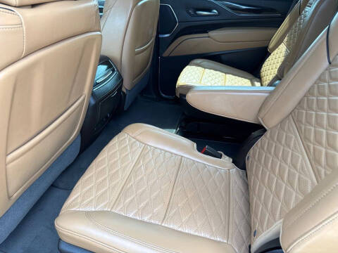 2023 Cadillac Escalade Premium Luxury