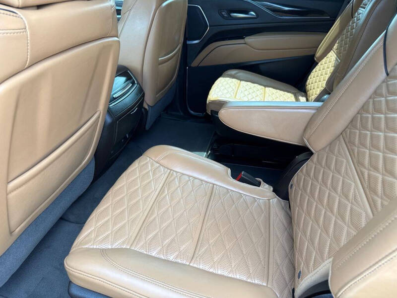 2023 Cadillac Escalade Premium Luxury