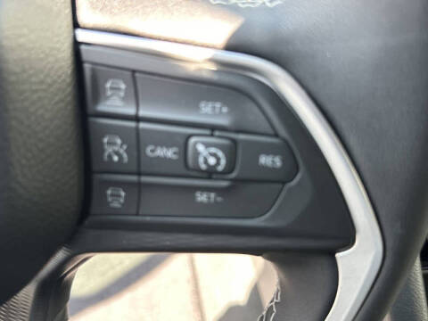 2025 Jeep Grand Cherokee Laredo X