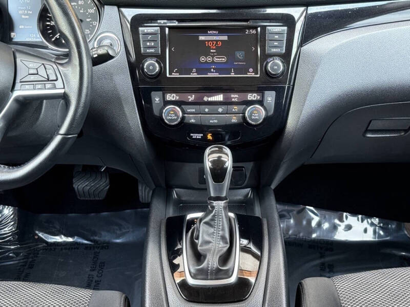 2021 Nissan Rogue Sport SV