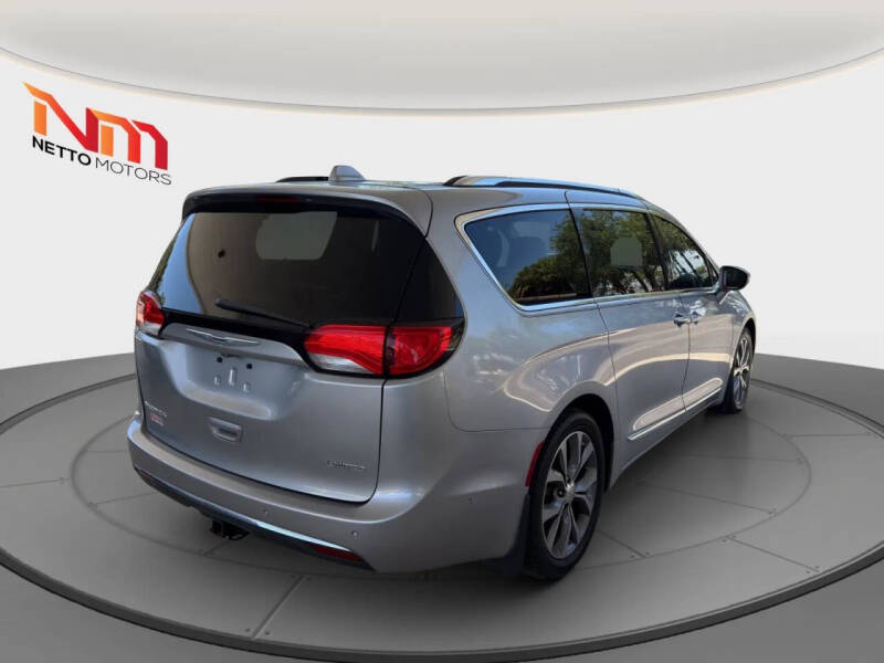 2017 Chrysler Pacifica Limited