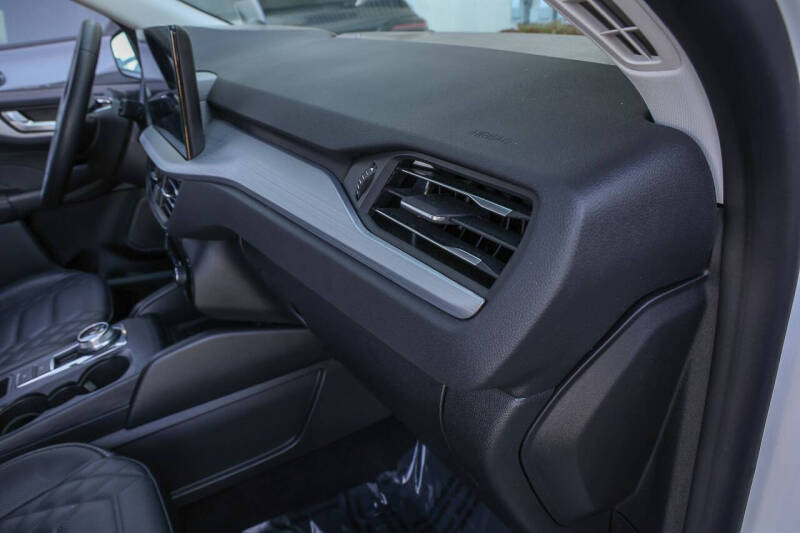 2024 Ford Escape Hybrid Platinum