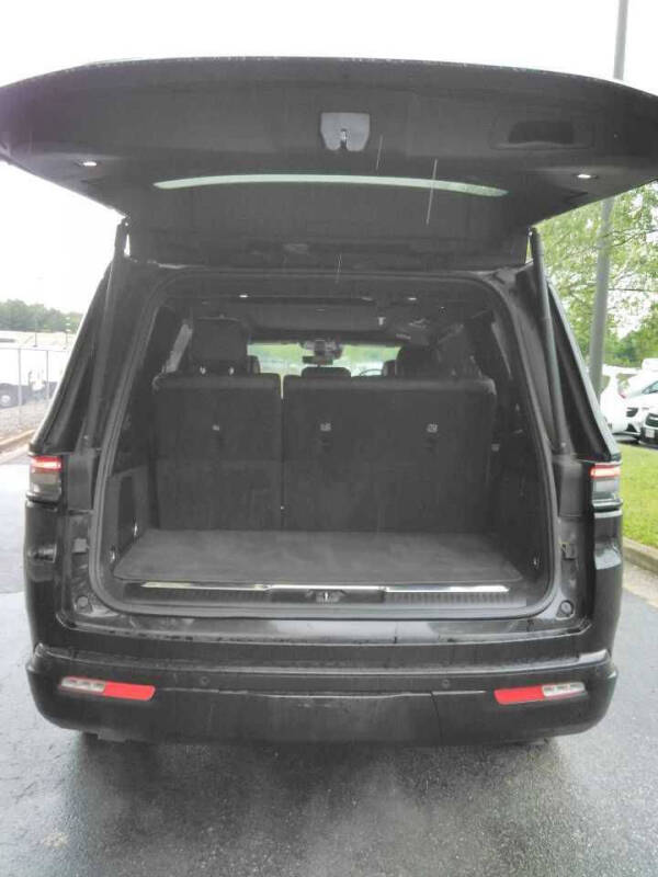 2024 Jeep Grand Wagoneer Obsidian