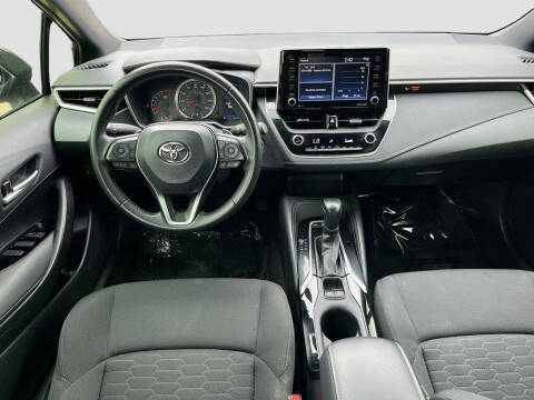 2022 Toyota Corolla Hatchback SE