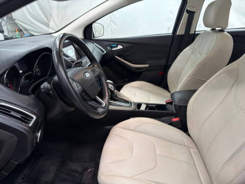 2017 Ford Focus Titanium