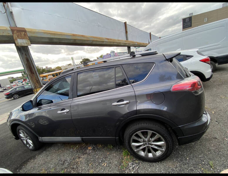 2017 Toyota RAV4 Limited