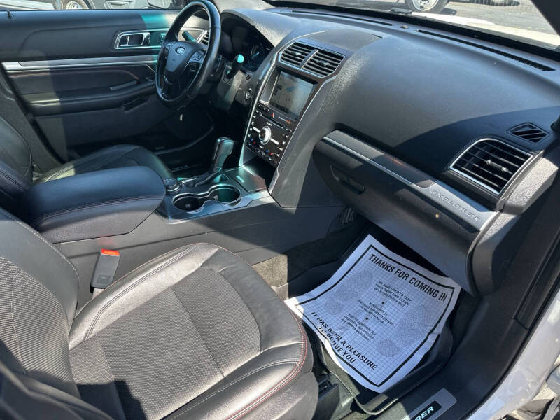 2016 Ford Explorer Sport