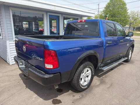 2017 RAM 1500 Big Horn