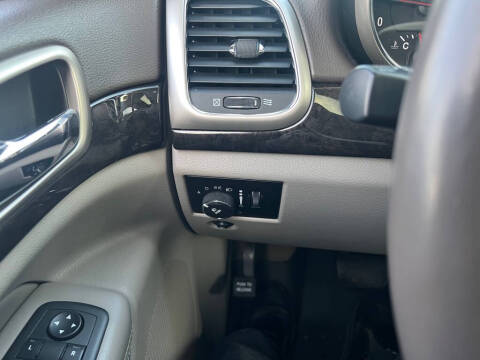 2012 Jeep Grand Cherokee Laredo